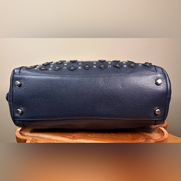 Coach Edie 31 Floral Rivets Leather Shoulder Bag 38077 EUC - Picture 13 of 17